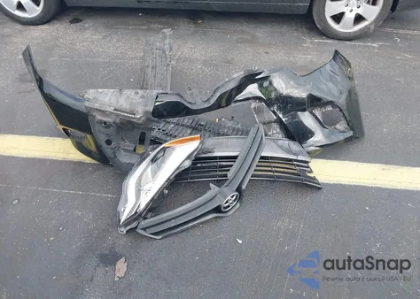 2015 Toyota Corolla Le z USA, uszkodzony, nr VIN 2T1BURHE7FC357997